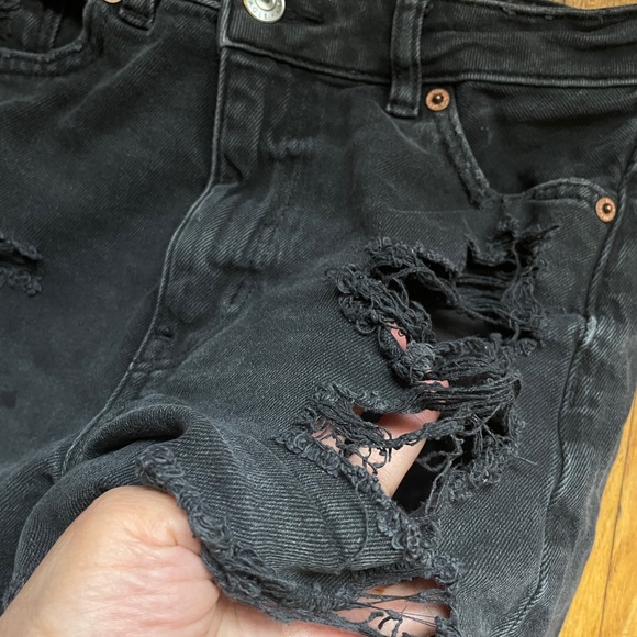 Ripped Black Jean shorts with distraction details. American Eagle size 00 - Picture 10 of 11